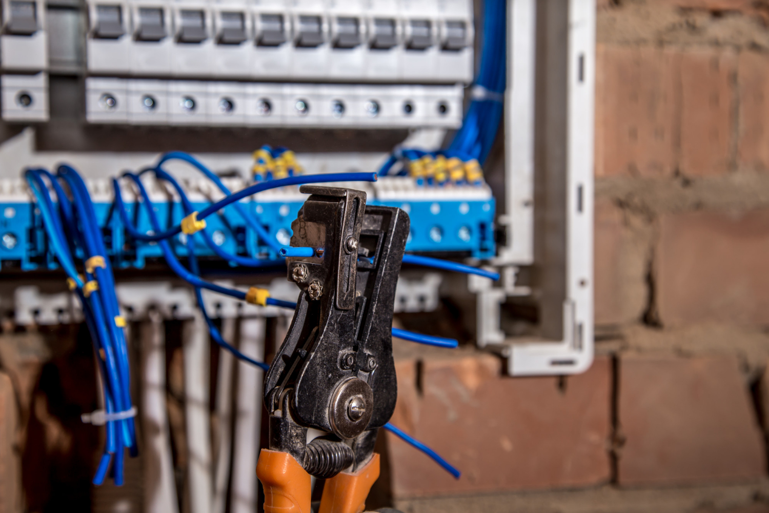 Instalacje elektryczne Opole, naprawa